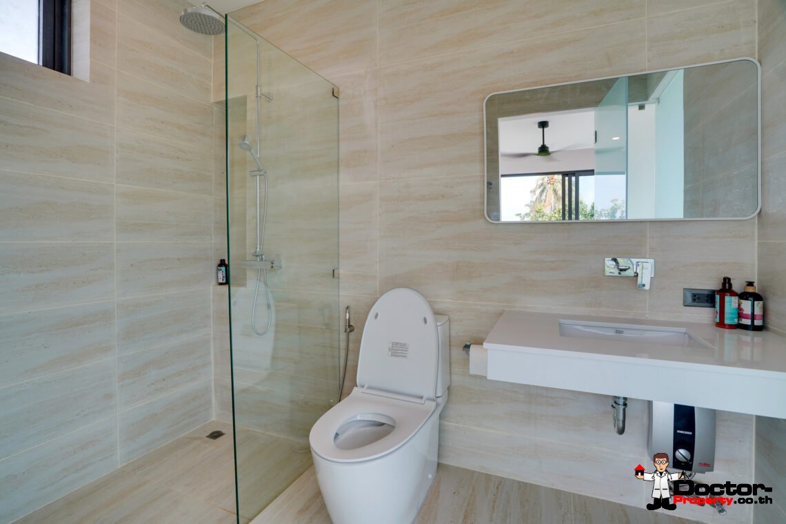 New 4 Bedroom Pool Villa with Partial Sea View in Bang Rak, Koh Samui – For Sale